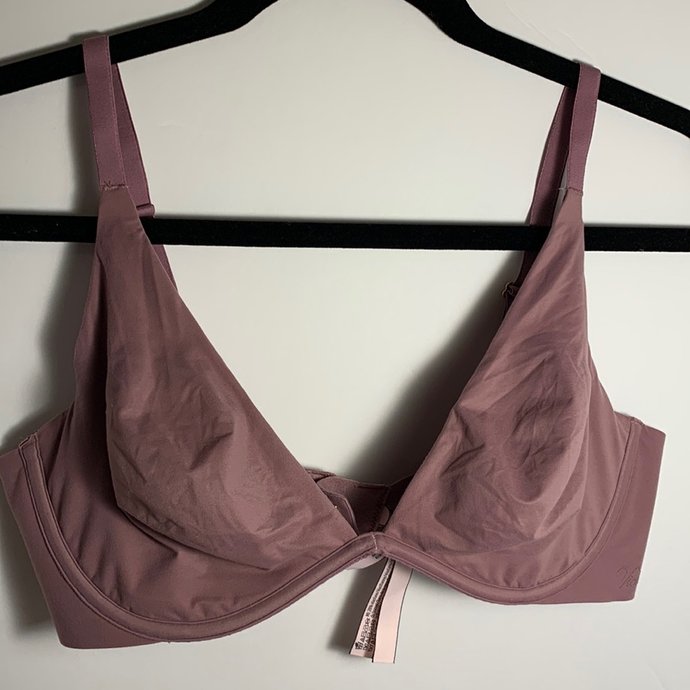 NWOT Victoria Secret unlined underwire bra